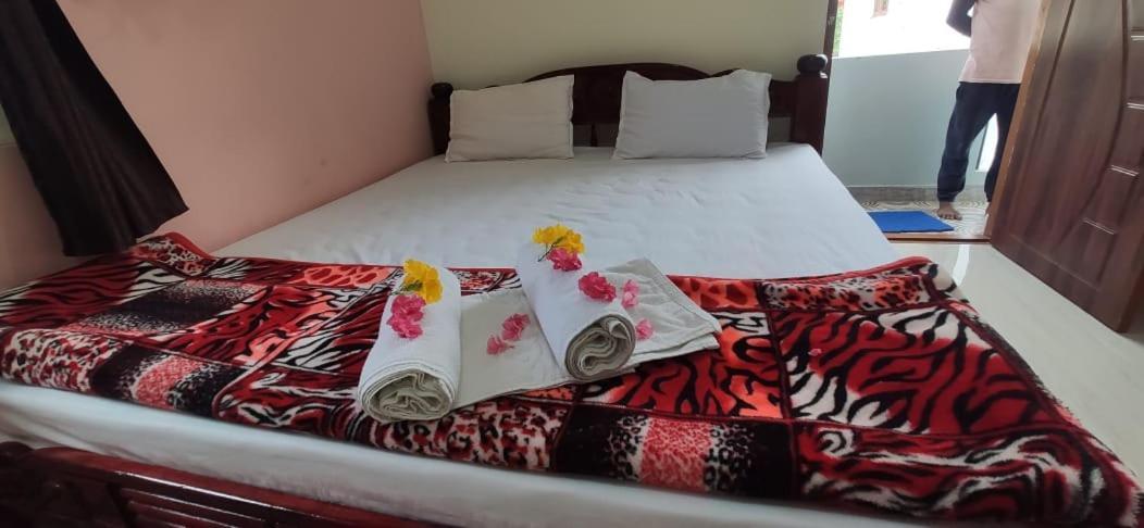 Veeru Homestay Hospet Εξωτερικό φωτογραφία