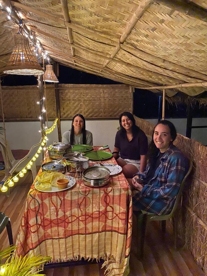 Veeru Homestay Hospet Εξωτερικό φωτογραφία