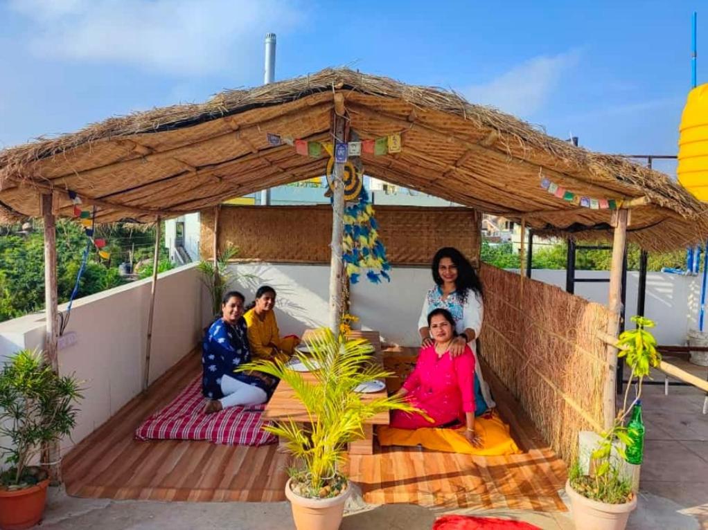 Veeru Homestay Hospet Εξωτερικό φωτογραφία